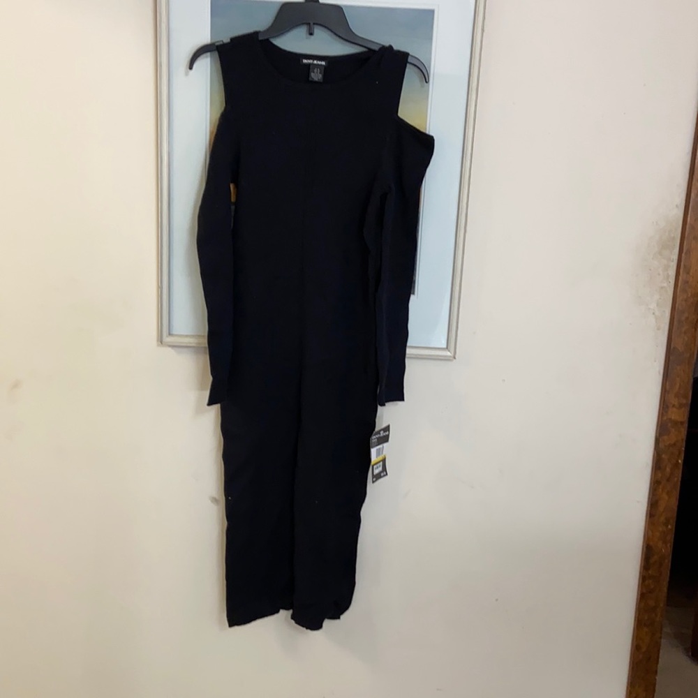 NWT DKNY medium black cold shoulder knitted autumn sweater dress never worn
